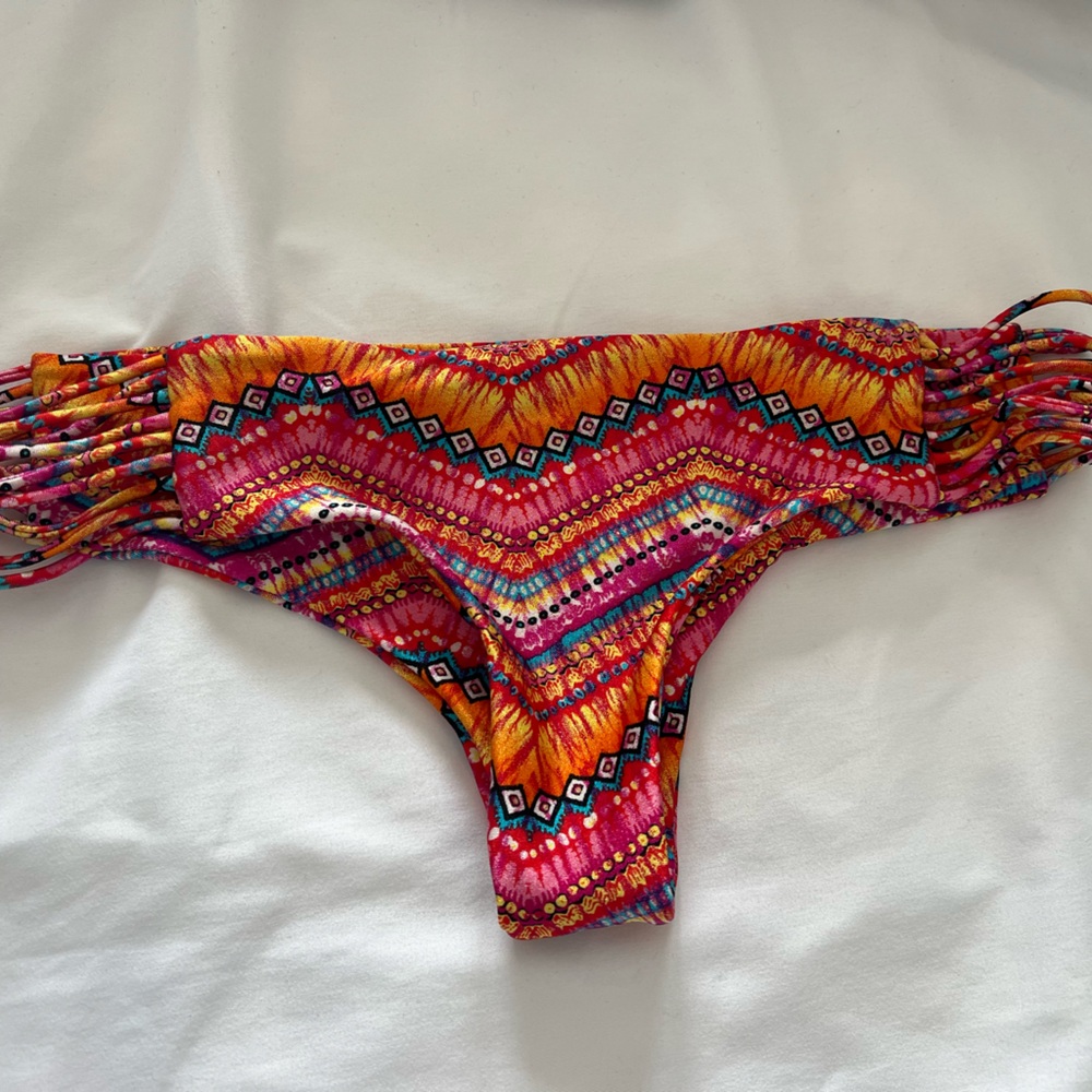 Nwot luli fama size small cheeky bottoms